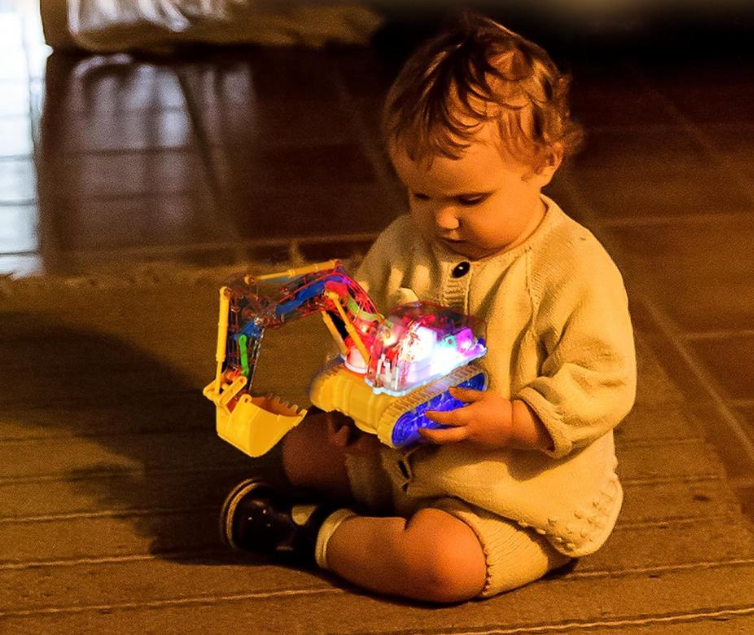 Children's Electric Plastic Toy Vehicle with Lights and Sound — Transparent, Omni-Directional, Inertia-Driven Gear Excavator